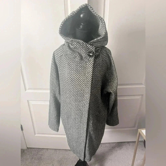 Sweaty Betty | Rare Black and White Dolman Sleeve Wool Blend Jacket | Size XS/S - Picture 2 of 11